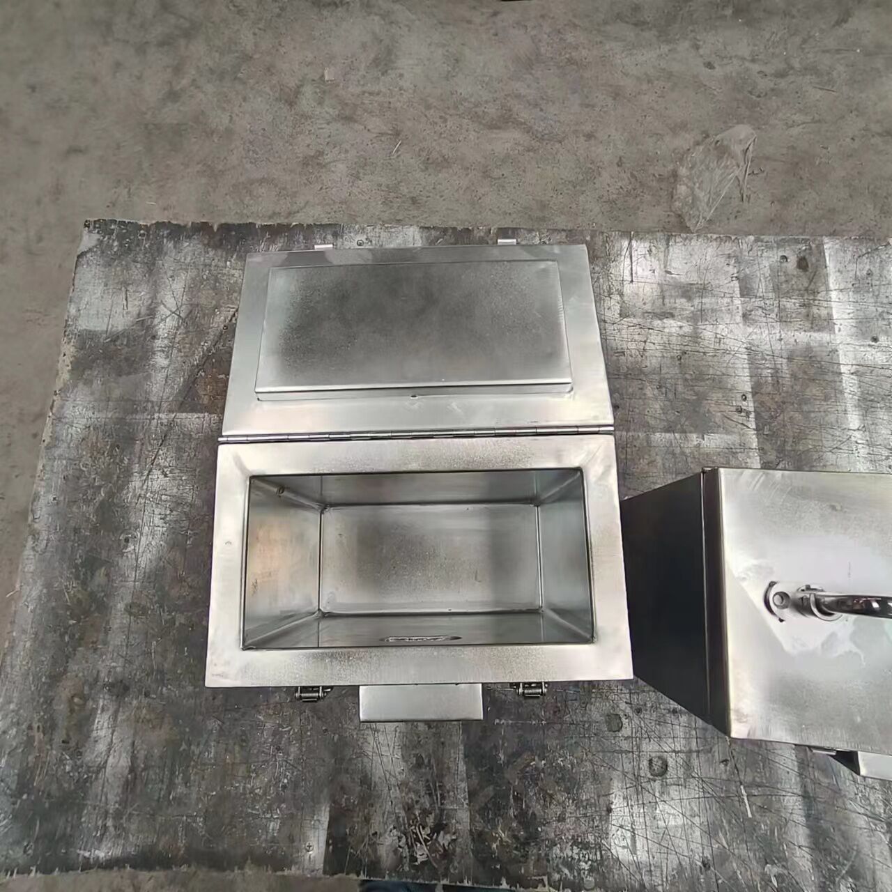 广元深入剖析铅箱：防护与存储的可靠伙伴